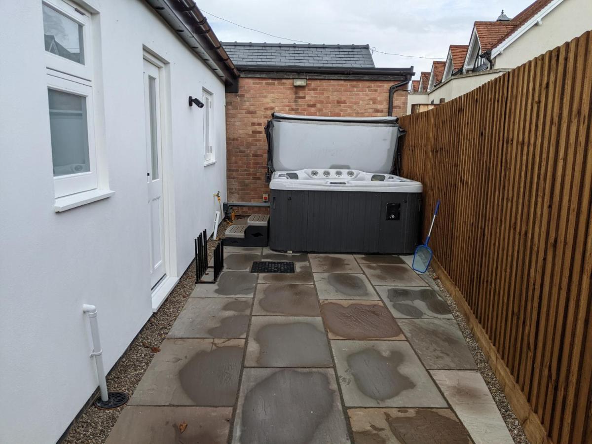 Characterful 2 Bed Cottage, Quiet Village Setting Ashleworth 外观 照片